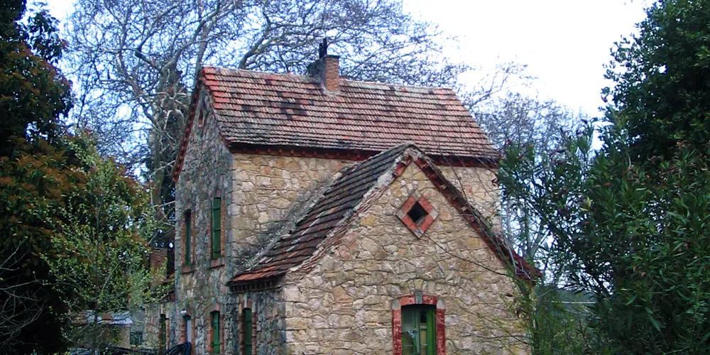 Maison en pierre héritée à estimer pour une succession
