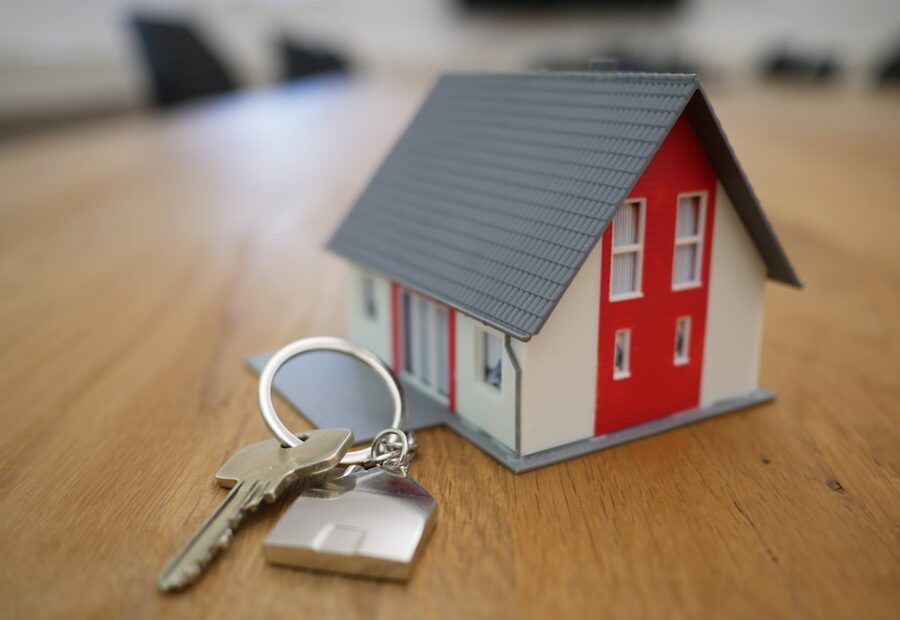Maison et clés, estimation dans le Hainaut